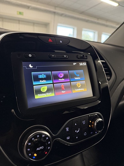 Renault Captur 15 of 21