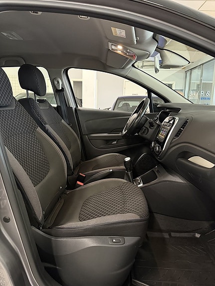Renault Captur 18 of 21