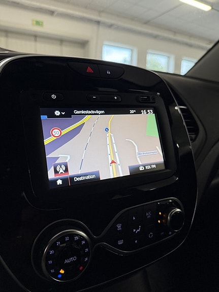 Renault Captur 16 of 21