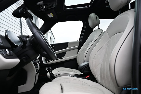 MINI Countryman Cooper SE 8 of 23