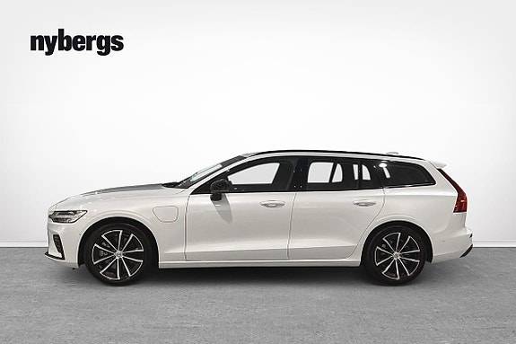 Volvo V60 2 of 12