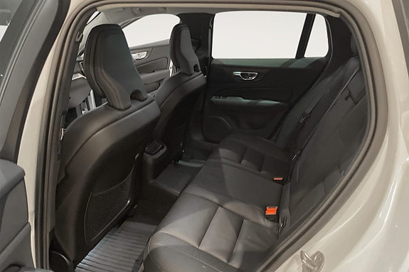 Volvo V60 7 of 12