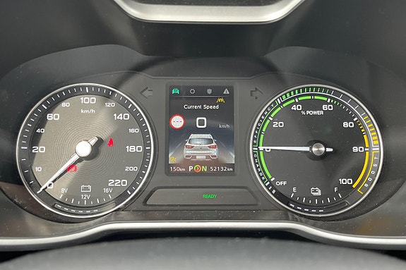 MG ZS EV 16 of 25