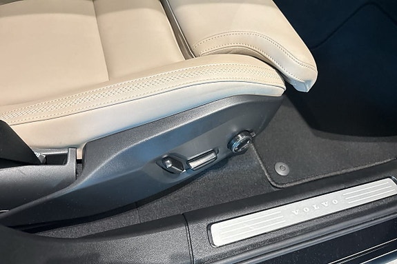 Volvo XC60 22 of 30