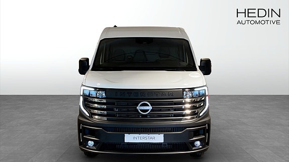 Nissan Interstar 3 of 12