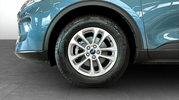 Ford Kuga 9 of 14