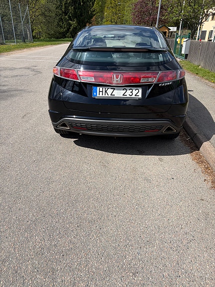 Honda Civic 3 of 5