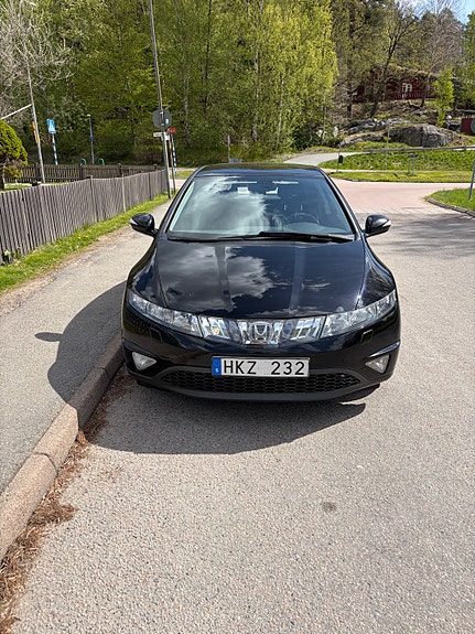 Honda Civic 2 of 5
