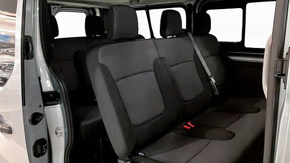 Nissan Primastar 10 of 12