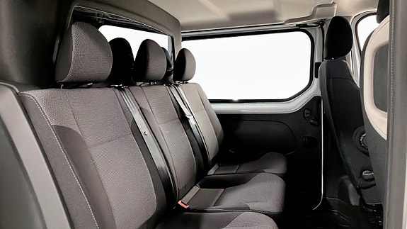 Nissan Primastar 11 of 12