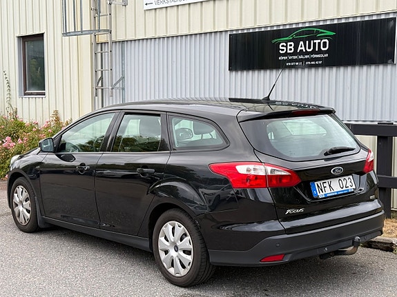 Ford Focus 5 of 13