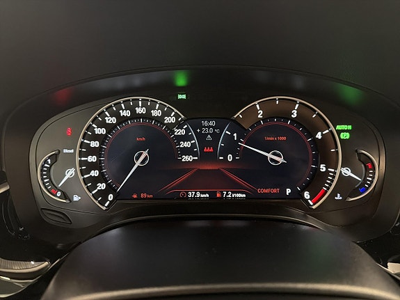 BMW 520d 27 of 30