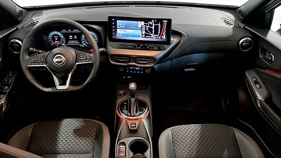 Nissan Juke 6 of 12