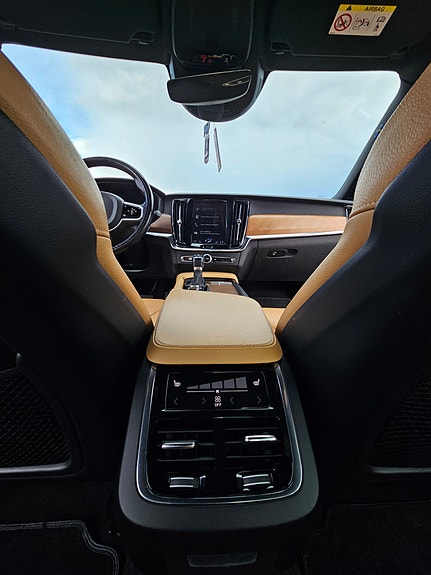 Volvo S90 9 of 11