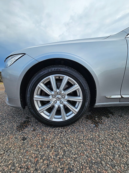 Volvo S90 10 of 11