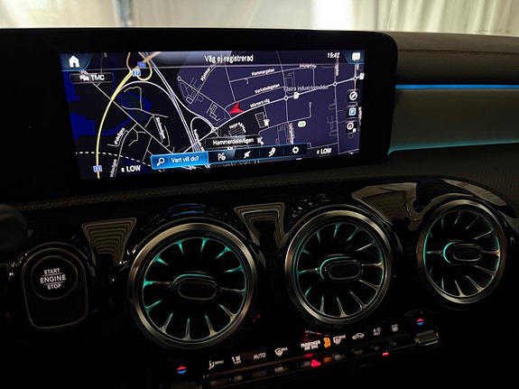 Mercedes-Benz CLA250 e 22 of 24