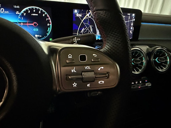 Mercedes-Benz CLA250 e 24 of 24