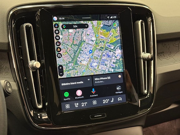 Volvo XC40 21 of 26