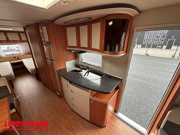 Hobby 720 UML PRESTIGE 4 of 24