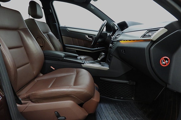 Mercedes-Benz E250 13 of 29