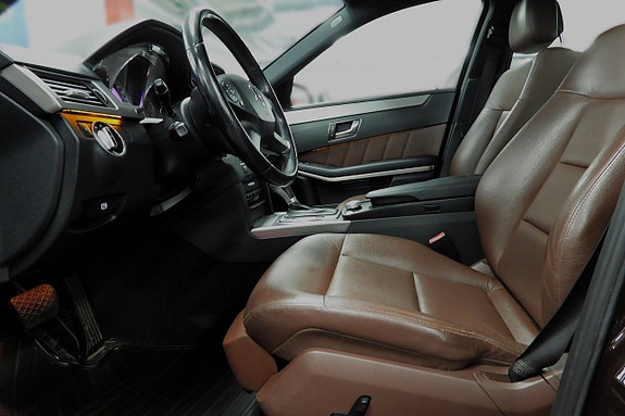 Mercedes-Benz E250 12 of 29