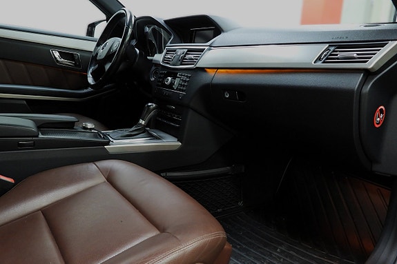 Mercedes-Benz E250 22 of 29