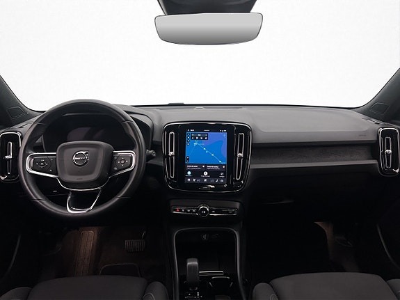 Volvo XC40 16 of 30
