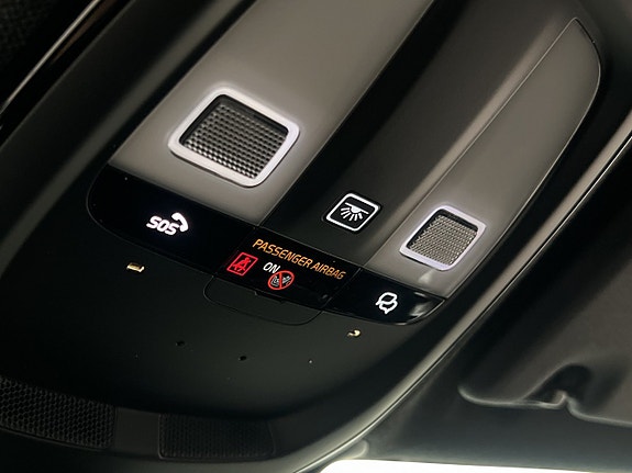 Volvo XC40 22 of 30