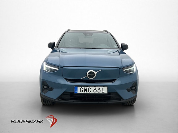 Volvo XC40 3 of 30