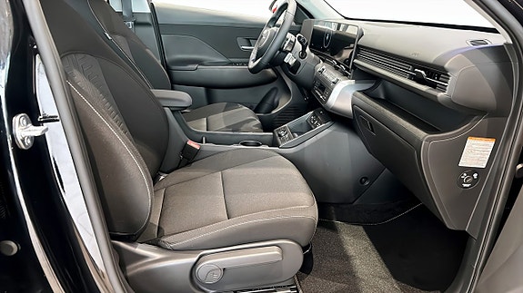 Hyundai Kona 3 of 12
