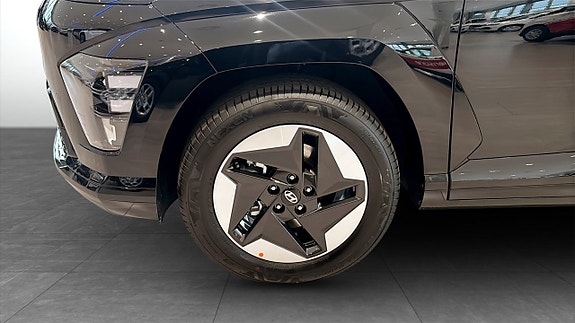 Hyundai Kona 9 of 12