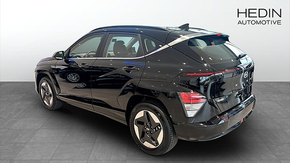 Hyundai Kona 2 of 12