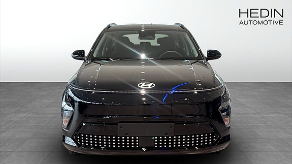 Hyundai Kona 8 of 12