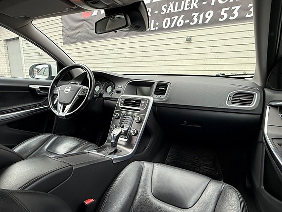 Volvo V60 15 of 15