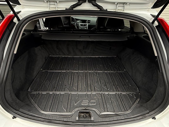 Volvo V60 14 of 15