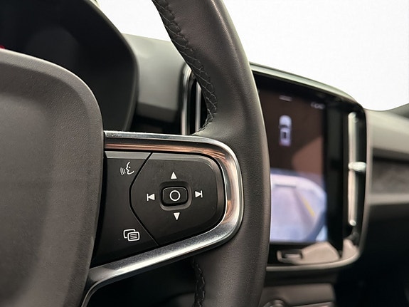 Volvo XC40 18 of 30