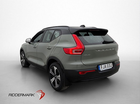 Volvo XC40 6 of 30