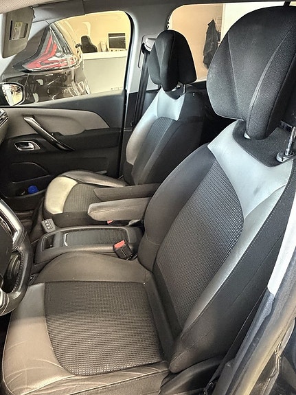 Citroen Grand C4 Picasso 13 of 14