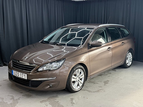 Peugeot 308 SW 13 of 14