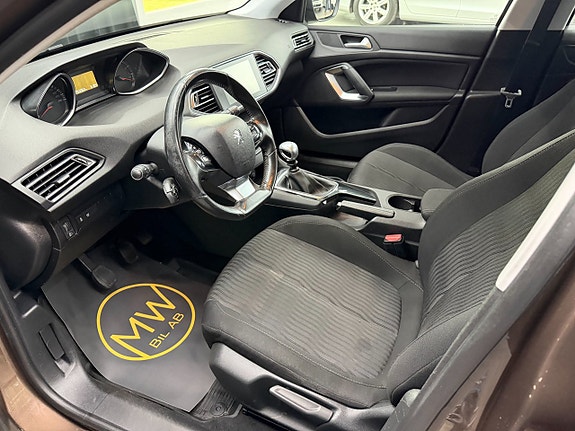 Peugeot 308 SW 5 of 14
