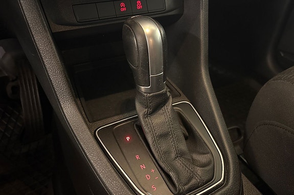 Volkswagen Caddy Maxi 12 of 18