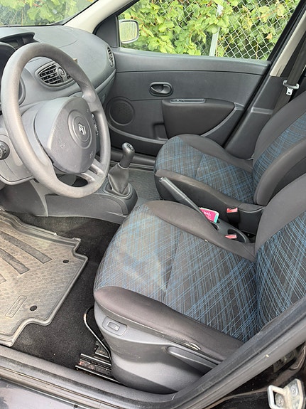 Renault Clio 3 of 7
