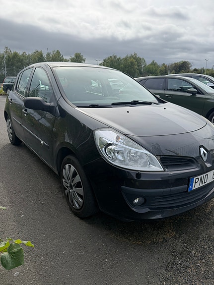 Renault Clio 6 of 7