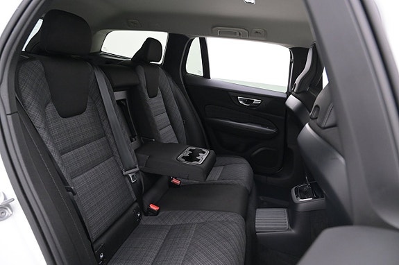 Volvo V60 19 of 27