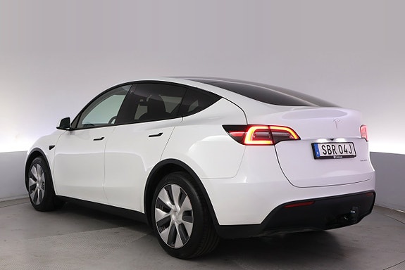 Tesla Model Y 4 of 27