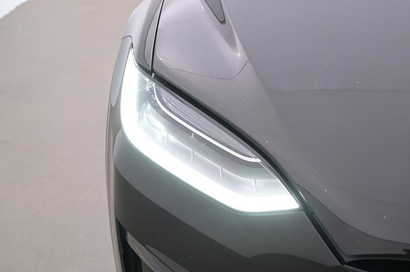Tesla Model X 26 of 27