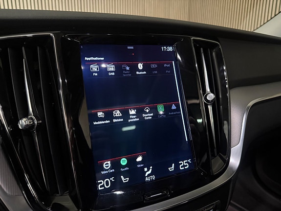 Volvo V60 24 of 26