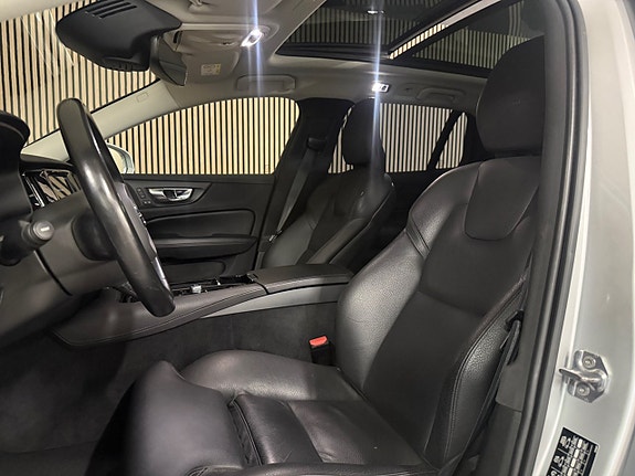 Volvo V60 10 of 26
