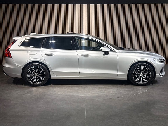 Volvo V60 3 of 26