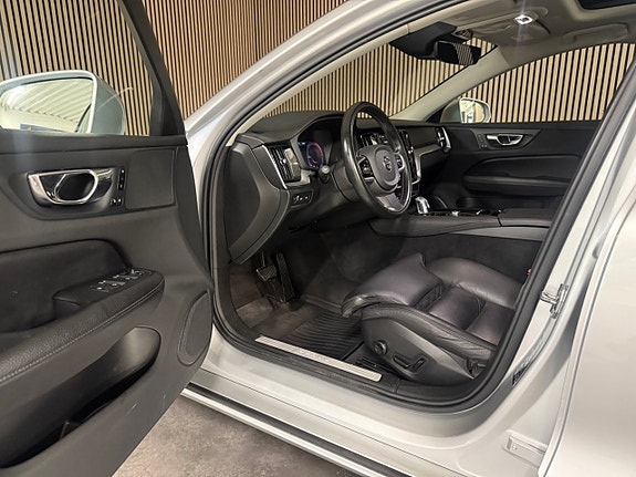 Volvo V60 9 of 26